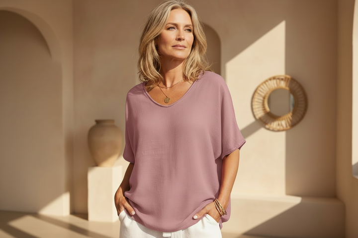 Relaxed Scoop Neck Short Sleeve Top with Casual Fit