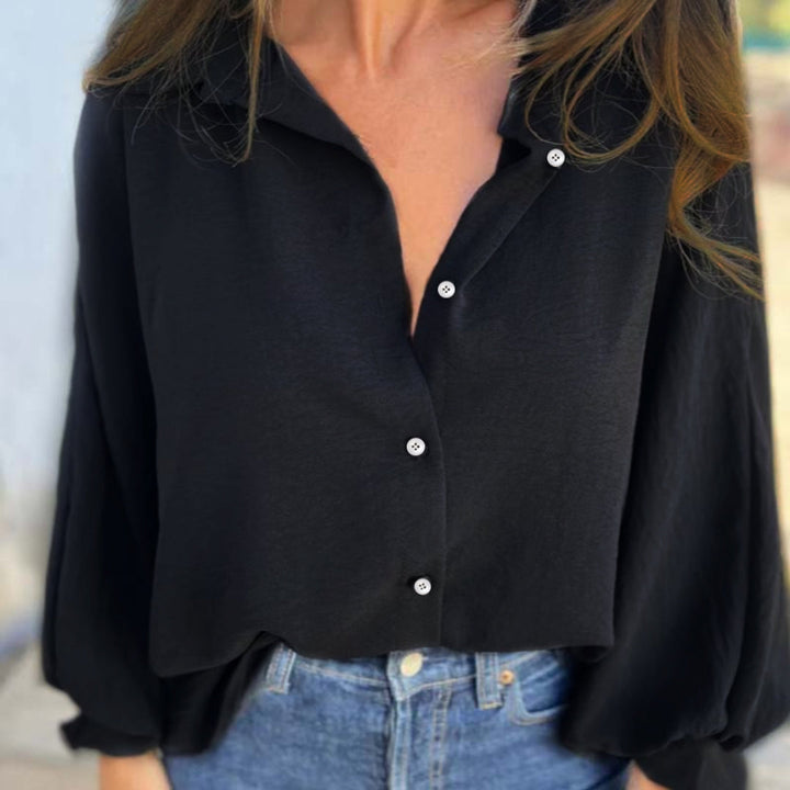 Soft Collared Button-Up Blouse with Relaxed Everyday Fit