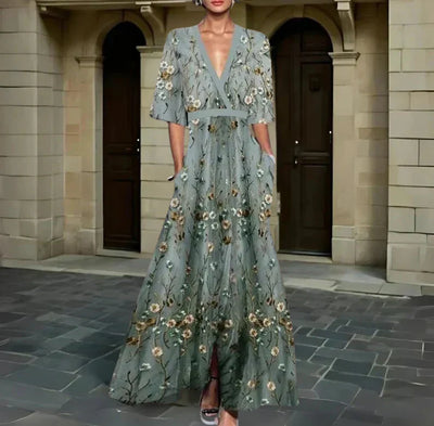 Jane - Elegant Dress with Flowers