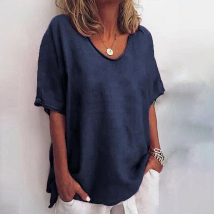 Relaxed Scoop Neck Short Sleeve Top with Casual Fit
