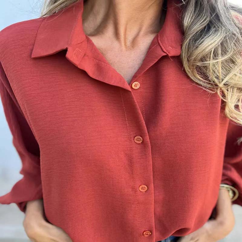 Soft Collared Button-Up Blouse with Relaxed Everyday Fit
